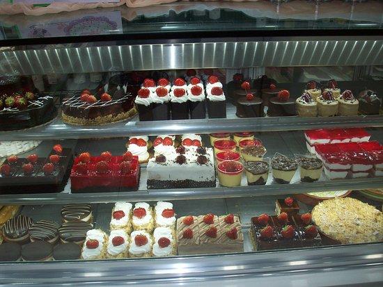 Perathorakis Pastry Shop