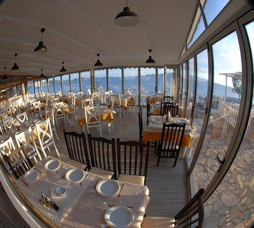 Joni Mediterranean Restaurant