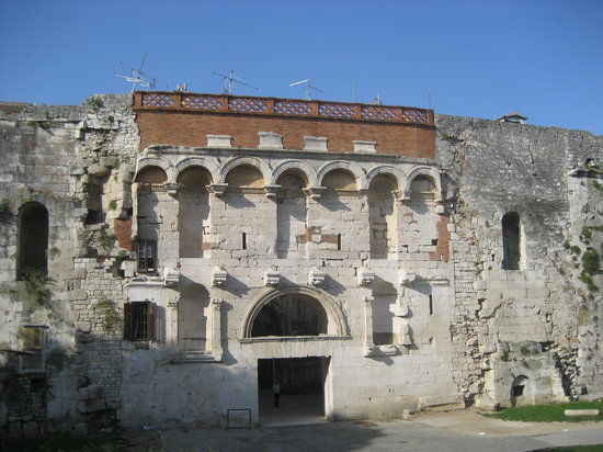Sotterranei del Palazzo di Diocleziano