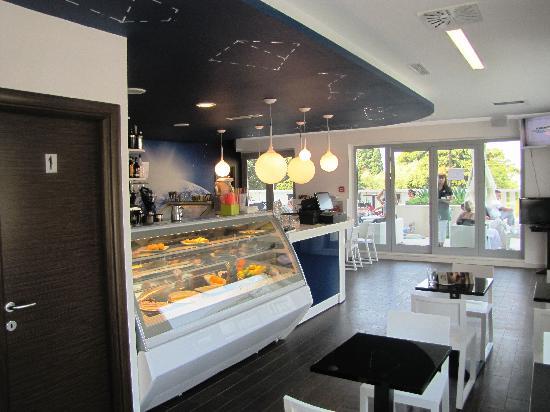 Caffe Pizzeria Blue Planet