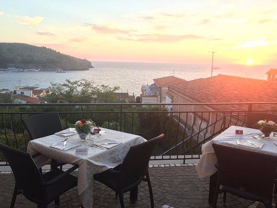 Il Vicoletto Wines & Restaurant