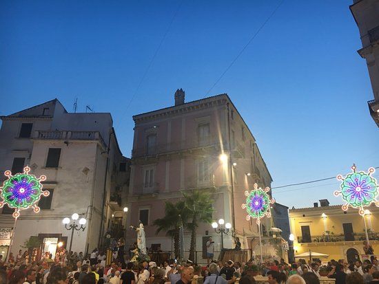 Piazza Rovelli